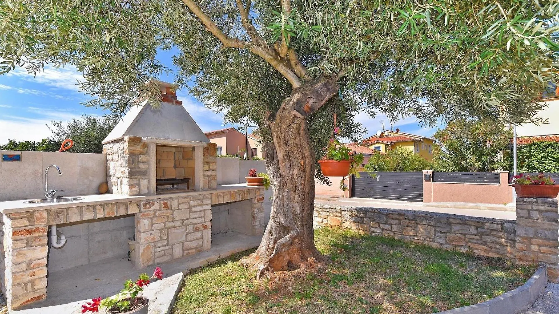 Ferienwohnung Fuer 6 Personen Ca 85 Qm In Fazana, Istrien Istrische Riviera Croatia