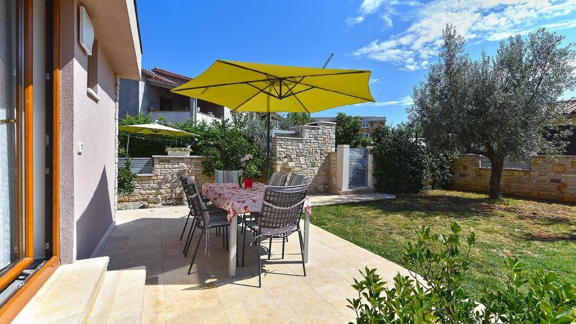 Apartment Ferienwohnung Fuer 6 Personen Ca 85 Qm In Fazana, Istrien Istrische Riviera